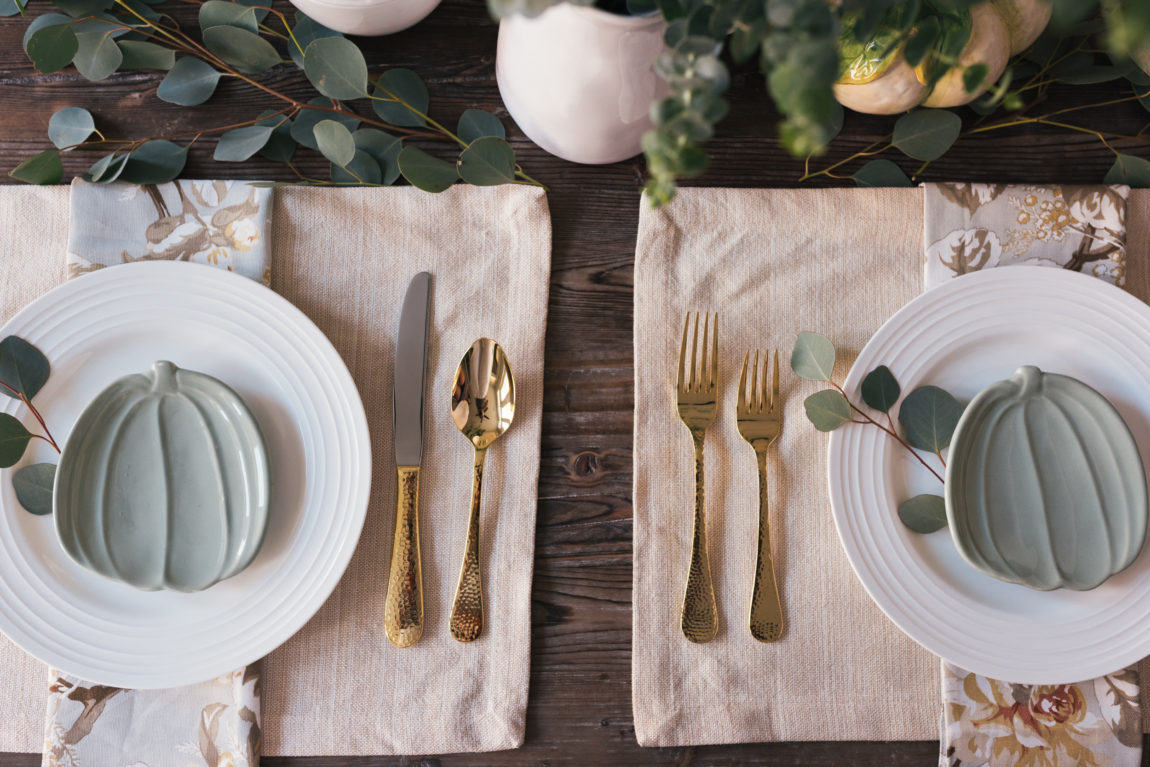 flatware, thanksgiving decor, table set up, ralph lauren napkins, mikasa