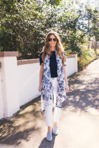 Club Monaco Scarf, Rag and Bone Jeans, J.Crew Perfect Fit Tee, Allbirds Slip on sneakers, Lejla Hasanovic, Hello It's LOH