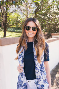Club Monaco Scarf, Rag and Bone Jeans, J.Crew Perfect Fit Tee, Allbirds Slip on sneakers, Lejla Hasanovic, Hello It's LOH