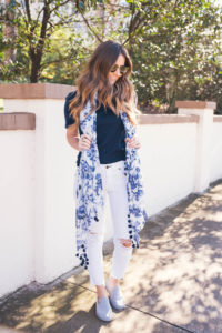 Club Monaco Scarf, Rag and Bone Jeans, J.Crew Perfect Fit Tee, Allbirds Slip on sneakers, Lejla Hasanovic, Hello It's LOH
