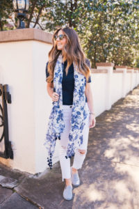 Club Monaco Scarf, Rag and Bone Jeans, J.Crew Perfect Fit Tee, Allbirds Slip on sneakers, Lejla Hasanovic, Hello It's LOH