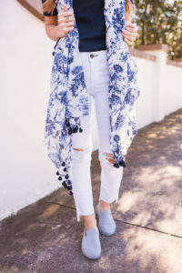Club Monaco Scarf, Rag and Bone Jeans, J.Crew Perfect Fit Tee, Allbirds Slip on sneakers, Lejla Hasanovic, Hello It's LOH