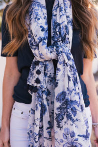 Club Monaco Scarf, Rag and Bone Jeans, J.Crew Perfect Fit Tee, Allbirds Slip on sneakers, Lejla Hasanovic, Hello It's LOH