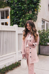 Monochromatic-BlushPants-Hello It's LOH, Lejla Hasanovic