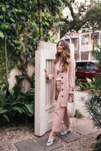 Monochromatic-BlushPants-Hello It's LOH, Lejla Hasanovic
