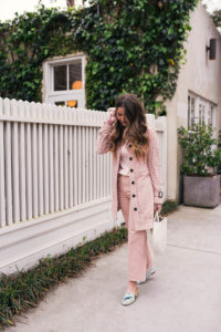 Monochromatic-BlushPants-Hello It's LOH, Lejla Hasanovic